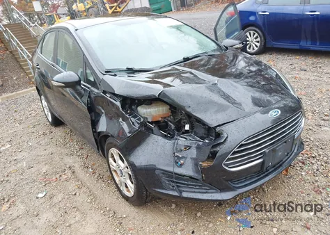 2015 Ford Fiesta Se z USA, uszkodzony, nr VIN 3FADP4BJXFM191562